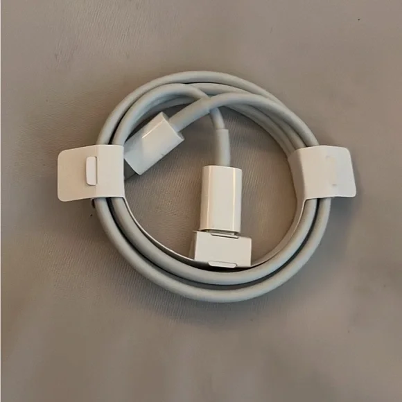 Used (Like New) Apple AirPod Max - Picture 10 of 10